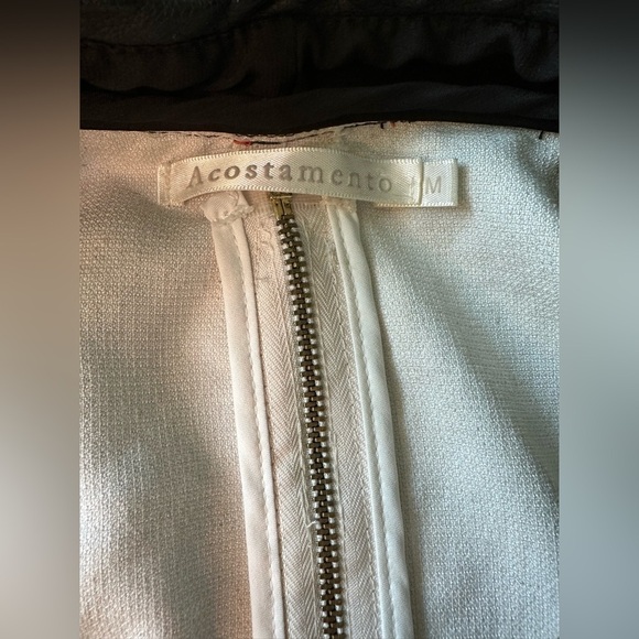 Acostamento Women’s faux leather & faux Linen mixed media cropped top. Medium. - Picture 4 of 12